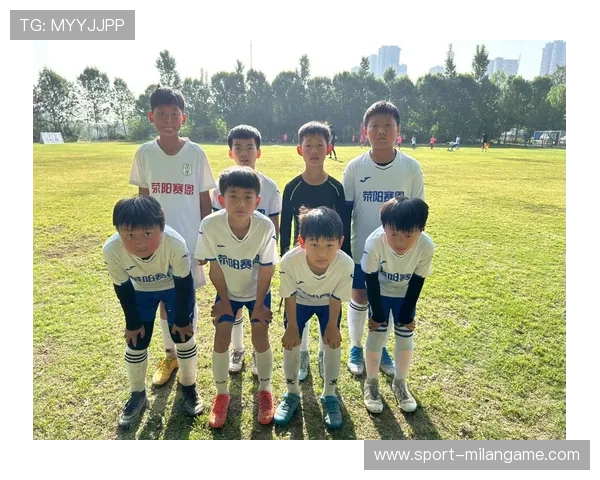 “青训明星球员受邀国内外足球盛会，展示风采”，足坛十大青训营